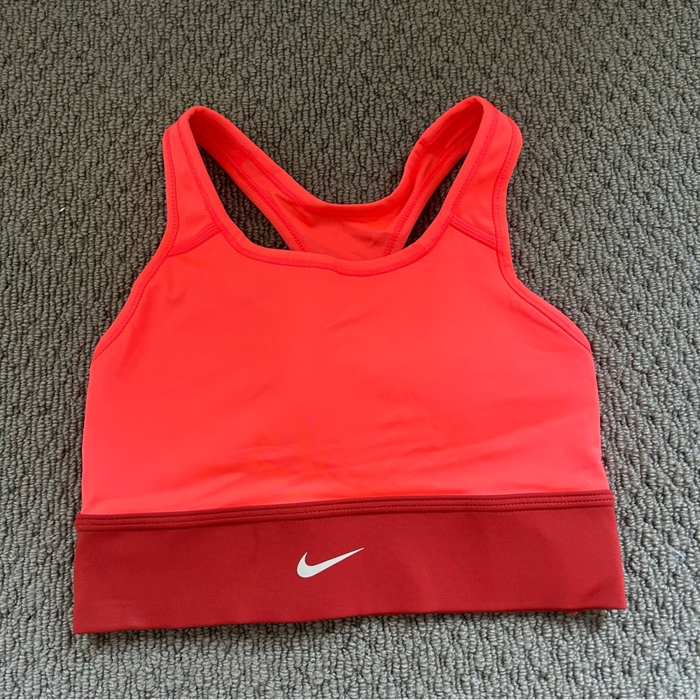 Nike Women's Sports Bra Size Small